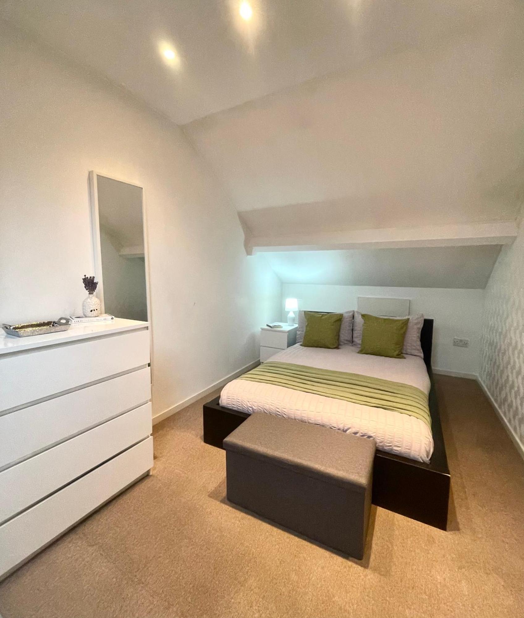 A Fantastic One Double Bedroom Flat London Exterior photo